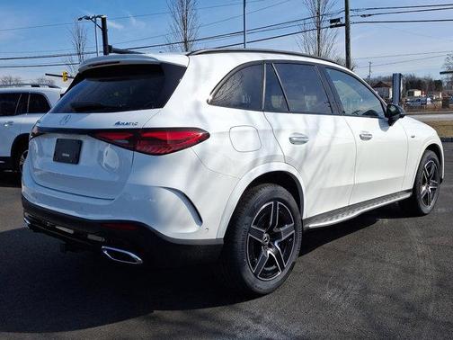 2025 Mercedes-Benz GLC 350e Base
