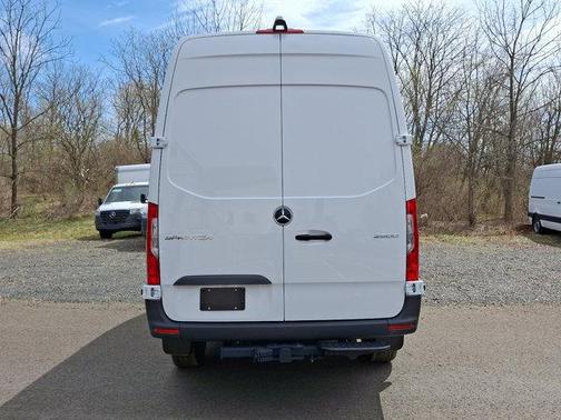 2025 Mercedes-Benz Sprinter 2500 Standard Roof