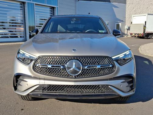 2024 Mercedes-Benz GLC 300
