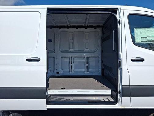 2025 Mercedes-Benz Sprinter 3500XD Standard Roof