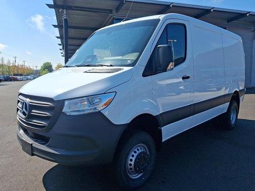 2025 Mercedes-Benz Sprinter 3500XD Standard Roof
