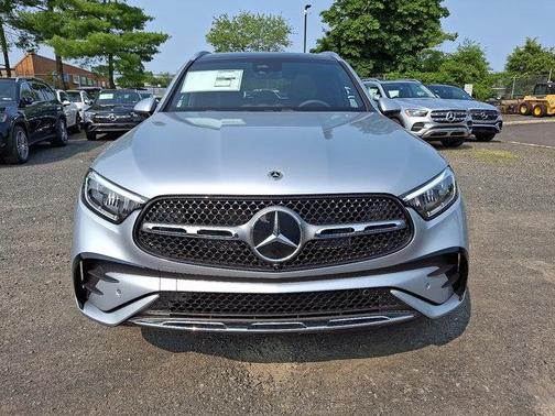 2025 Mercedes-Benz GLC 300 4MATIC