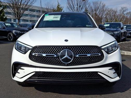 2025 Mercedes-Benz GLC 350e Base