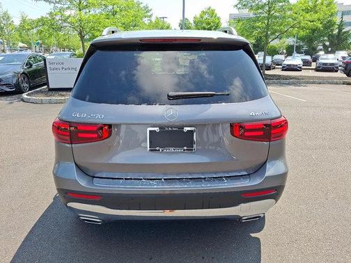 2025 Mercedes-Benz GLB 250 4MATIC