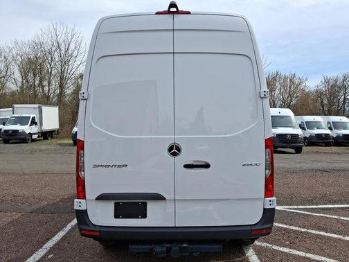 2025 Mercedes-Benz Sprinter 2500 Standard Roof
