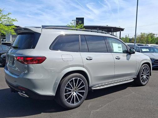 2025 Mercedes-Benz GLS 580 4MATIC