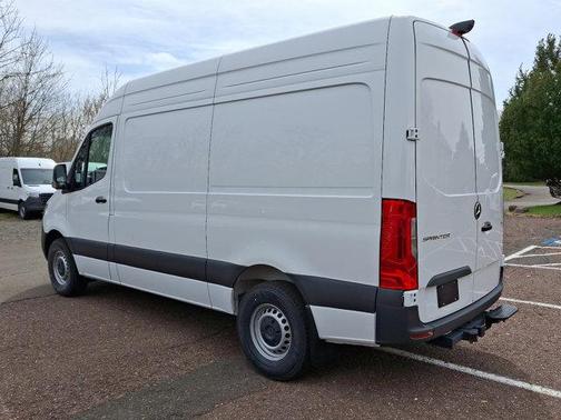 2025 Mercedes-Benz Sprinter 2500 Standard Roof