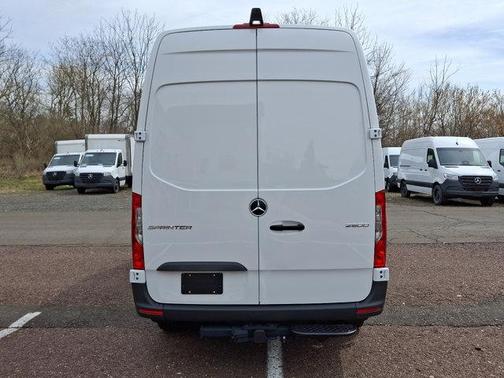 2025 Mercedes-Benz Sprinter 2500 Standard Roof
