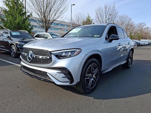 2025 Mercedes-Benz GLC 300 4MATIC
