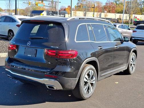 2025 Mercedes-Benz GLB 250 4MATIC
