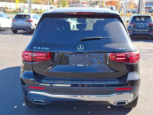 2025 Mercedes-Benz GLB 250 4MATIC