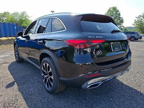 2025 Mercedes-Benz GLC 350e Base