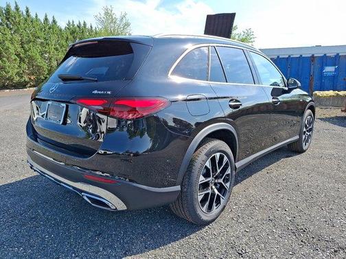2025 Mercedes-Benz GLC 350e Base