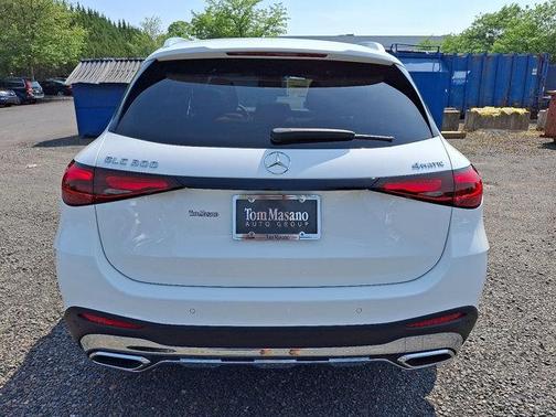 2025 Mercedes-Benz GLC 300 4MATIC