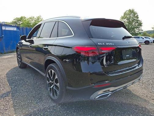 2025 Mercedes-Benz GLC 350e Base