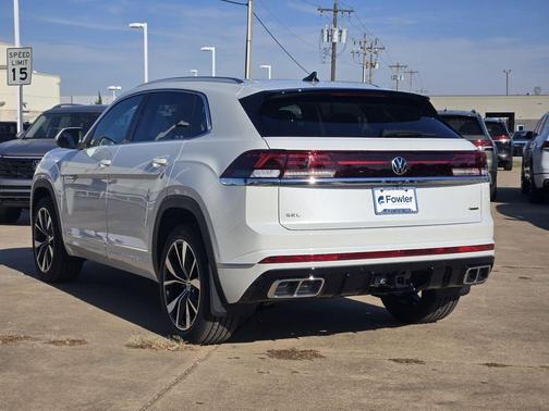 2026 Volkswagen Atlas Cross Sport 2.0T SEL Premium R-Line