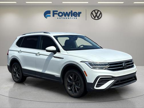 Pure White 2022 Volkswagen Tiguan 2.0T SE