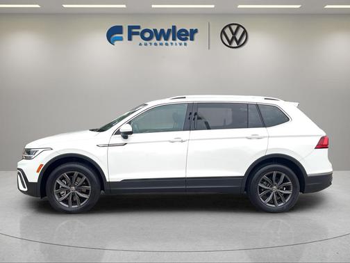 Pure White 2022 Volkswagen Tiguan 2.0T SE