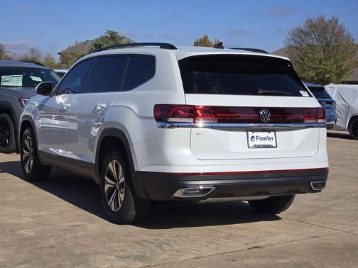 2026 Volkswagen Atlas 2.0T SE