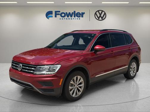 Cardinal Red Metallic 2018 Volkswagen Tiguan 2.0T SE