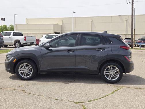 2022 Hyundai KONA SE