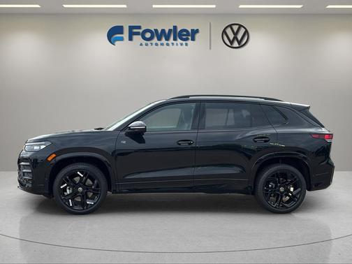 Black 2026 Volkswagen Tiguan 2.0T SE R-Line Black