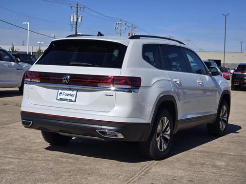 2026 Volkswagen Atlas 2.0T SE