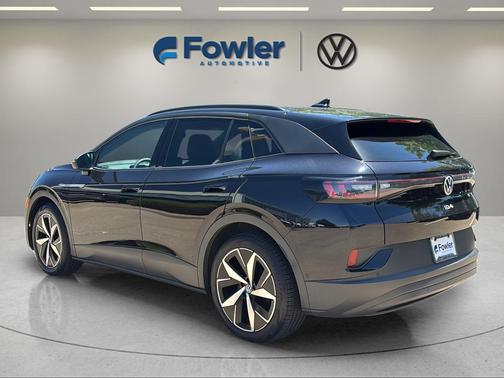 Deep Black Pearl Effect 2023 Volkswagen ID.4 Pro S