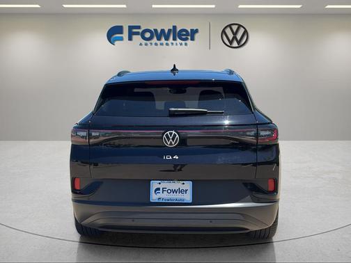 Deep Black Pearl Effect 2023 Volkswagen ID.4 Pro S