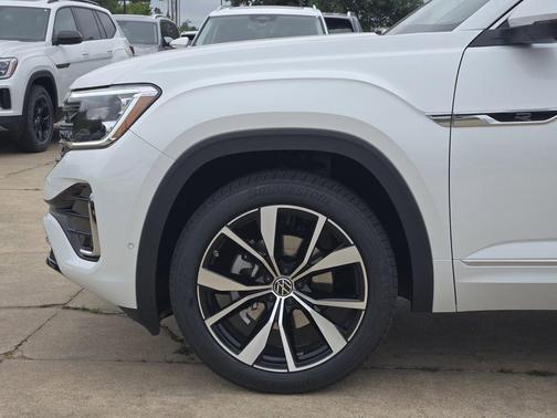 White 2026 Volkswagen Atlas 2.0T SEL Premium R-Line