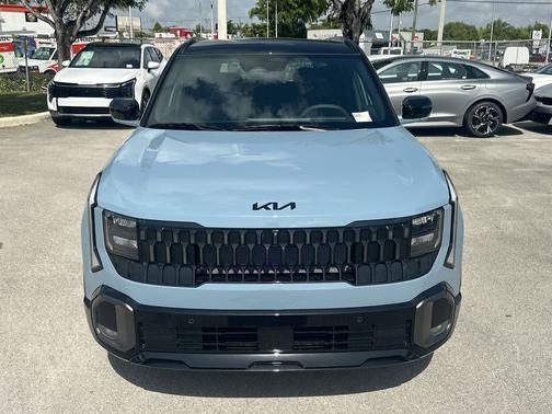 Frost Blue/Black Roof 2027 Kia Seltos X-Line S