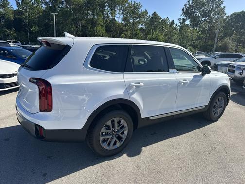 2025 Kia Telluride LX