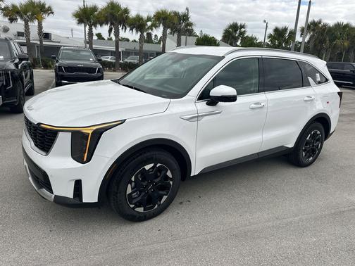 Glacial White Pearl 2026 Kia Sorento S
