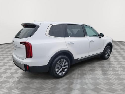 2024 Kia Telluride LX