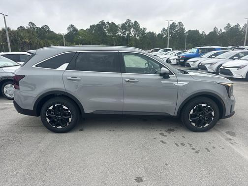 Wolf Gray 2026 Kia Sorento S