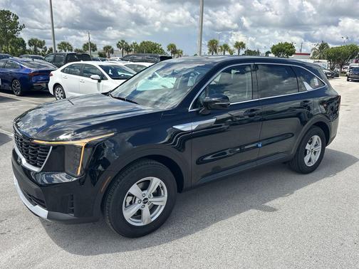 2026 Kia Sorento LX