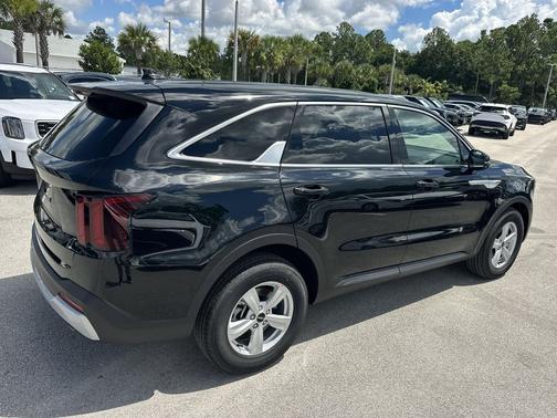 2026 Kia Sorento LX