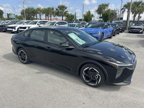 2025 Kia K4 EX