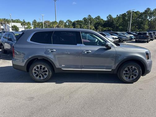 2025 Kia Telluride LX