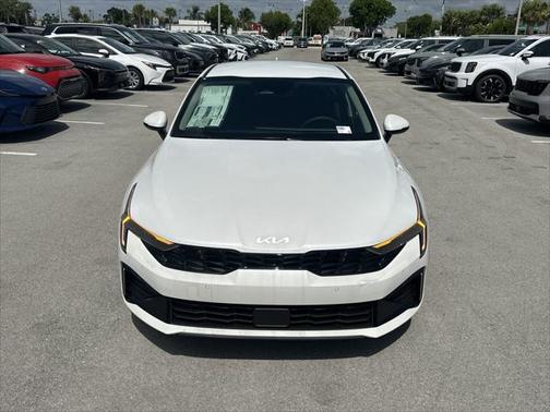 2025 Kia K5 LXS