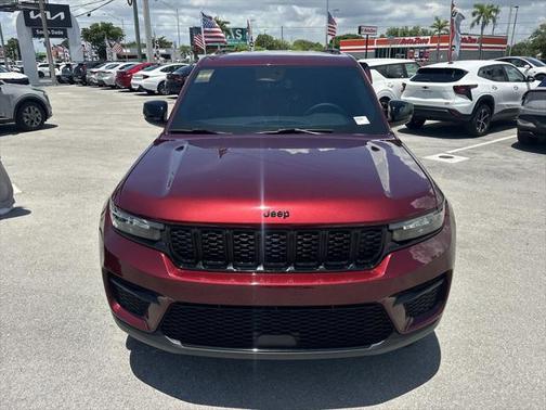 2024 Jeep Grand Cherokee Altitude