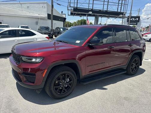 2024 Jeep Grand Cherokee Altitude
