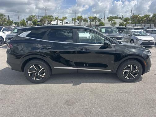2025 Kia Sportage Hybrid LX
