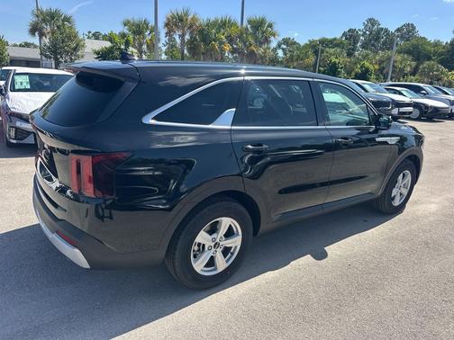 Ebony Black 2026 Kia Sorento LX