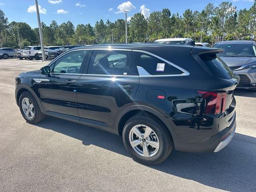 Ebony Black 2026 Kia Sorento LX