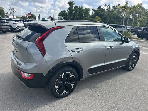 Steel Gray 2024 Kia Niro EV Wind