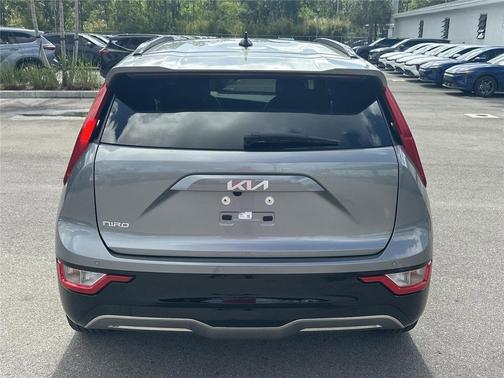 Steel Gray 2024 Kia Niro EV Wind