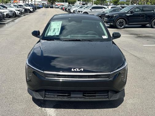 2025 Kia K4 LX