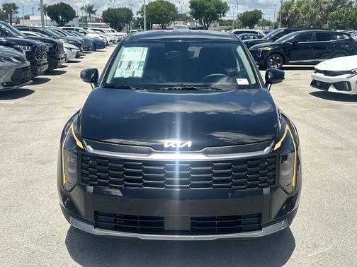 Ebony Black 2026 Kia Sportage LX