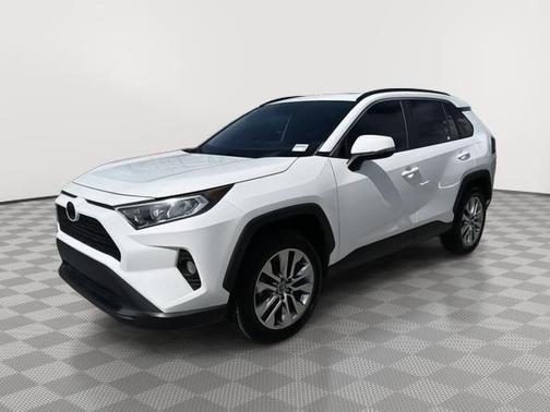 2020 Toyota RAV4 XLE Premium